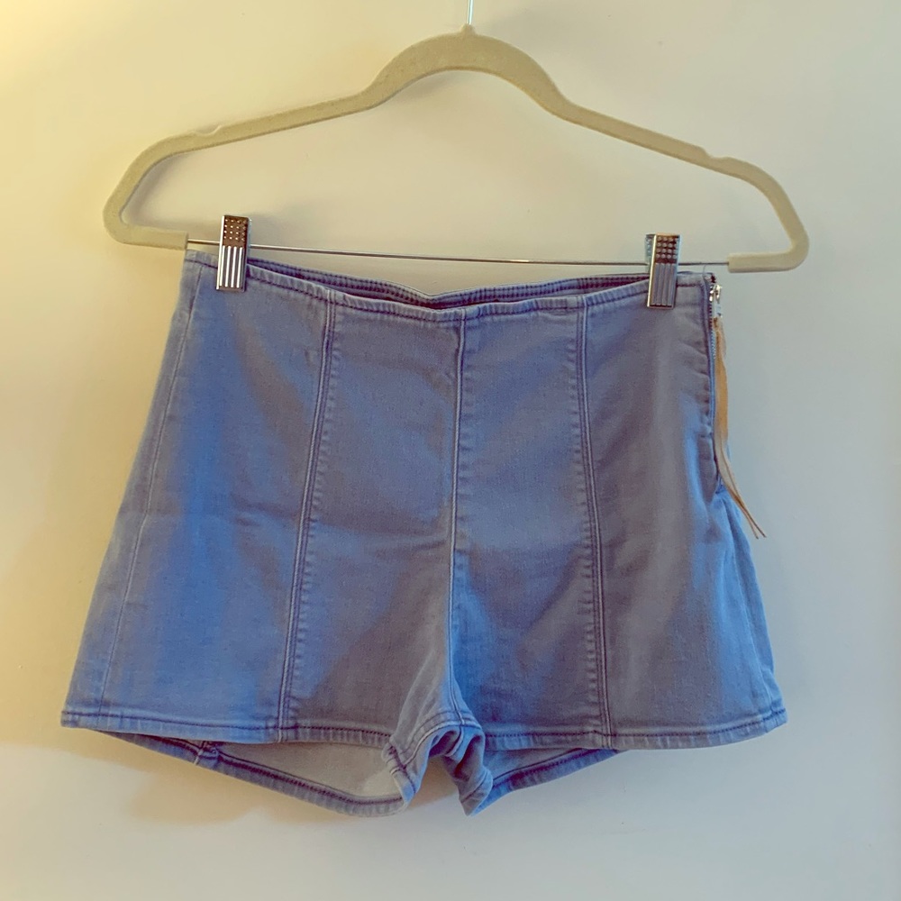 // SOLD // Express Light Stretch Denim Shorts